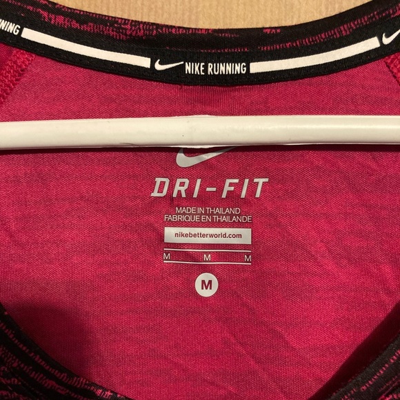 Women’s Dry Fit tops - (1) Nike & (1) Under Armour - size Medium - Picture 4 of 7